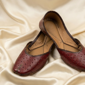 Handcrafted Maroon Leather Punjabi Jutti for Women