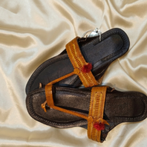 Handcrafted Leather Kolhapuri Sandals with Traditional Tassel Detail