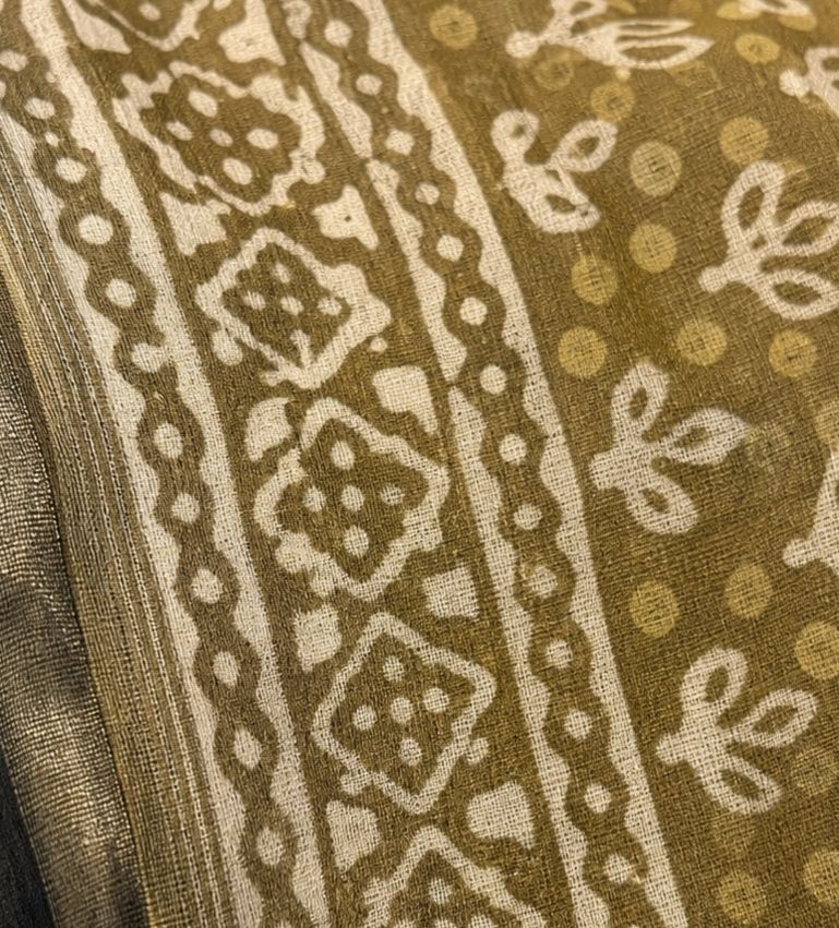 Mustard Brown Floral & Geometric Printed Linen Saree - Image 3