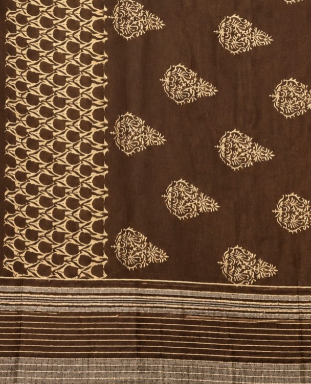 Black Printed Linen Saree with Beige Motifs and Striped Pallu - Image 6